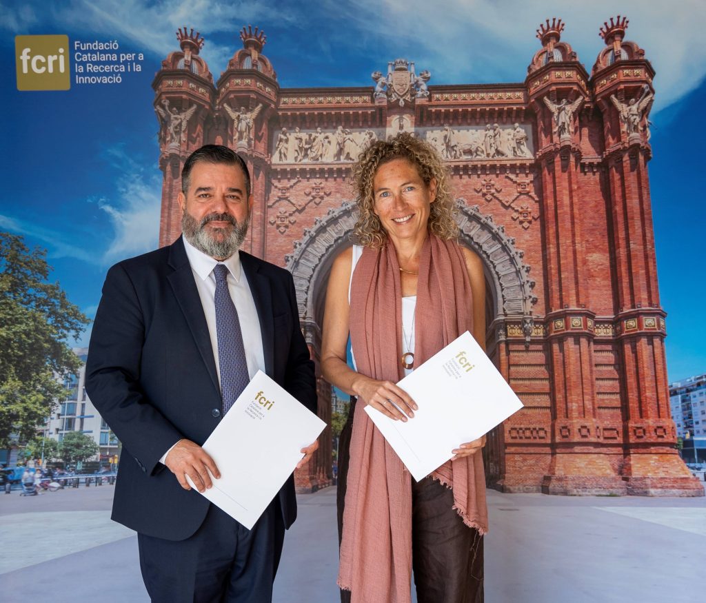 Laia Pellejà, directora de CERCA i Miquel Gómez, director de la FCRI.